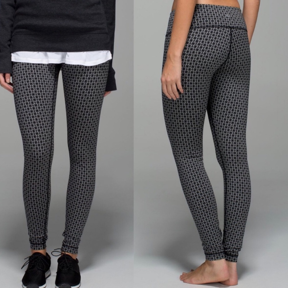 Lululemon Gray Geometric Pattern Full Leggings